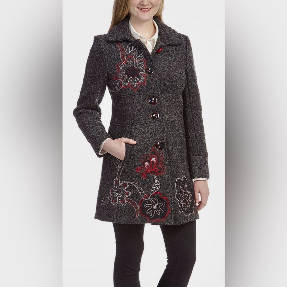 Vintage SNAZZIE Embroidered Coat